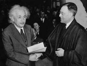 albert-einstein-62931_640